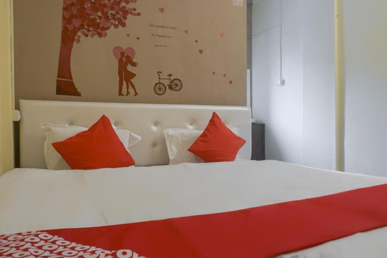 Hotel O R K Hotel Pimpri-Chinchwad Экстерьер фото