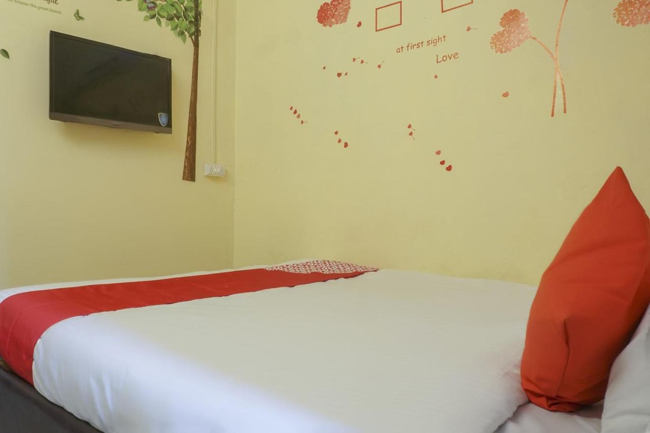 Hotel O R K Hotel Pimpri-Chinchwad Экстерьер фото