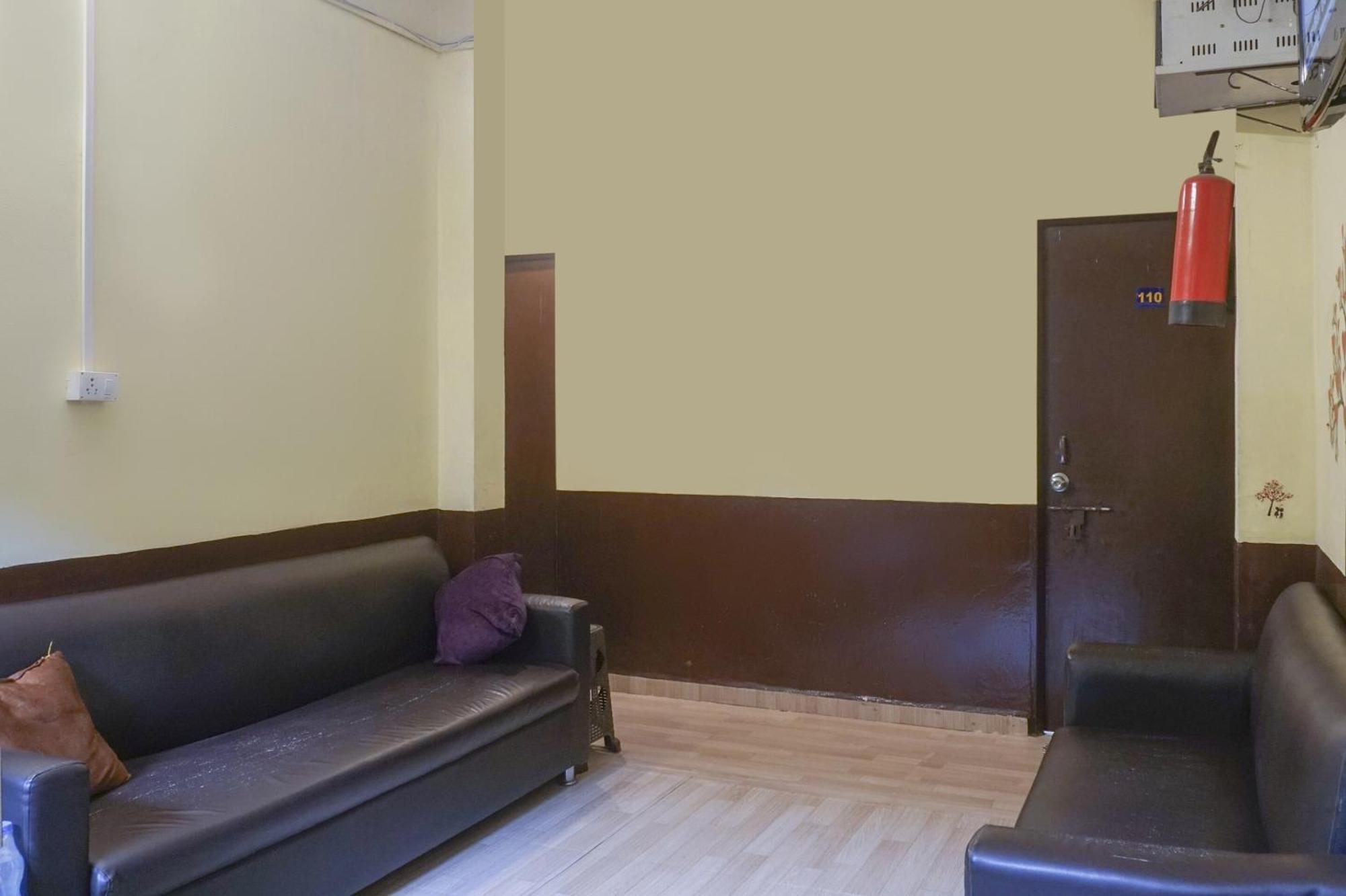 Hotel O R K Hotel Pimpri-Chinchwad Экстерьер фото