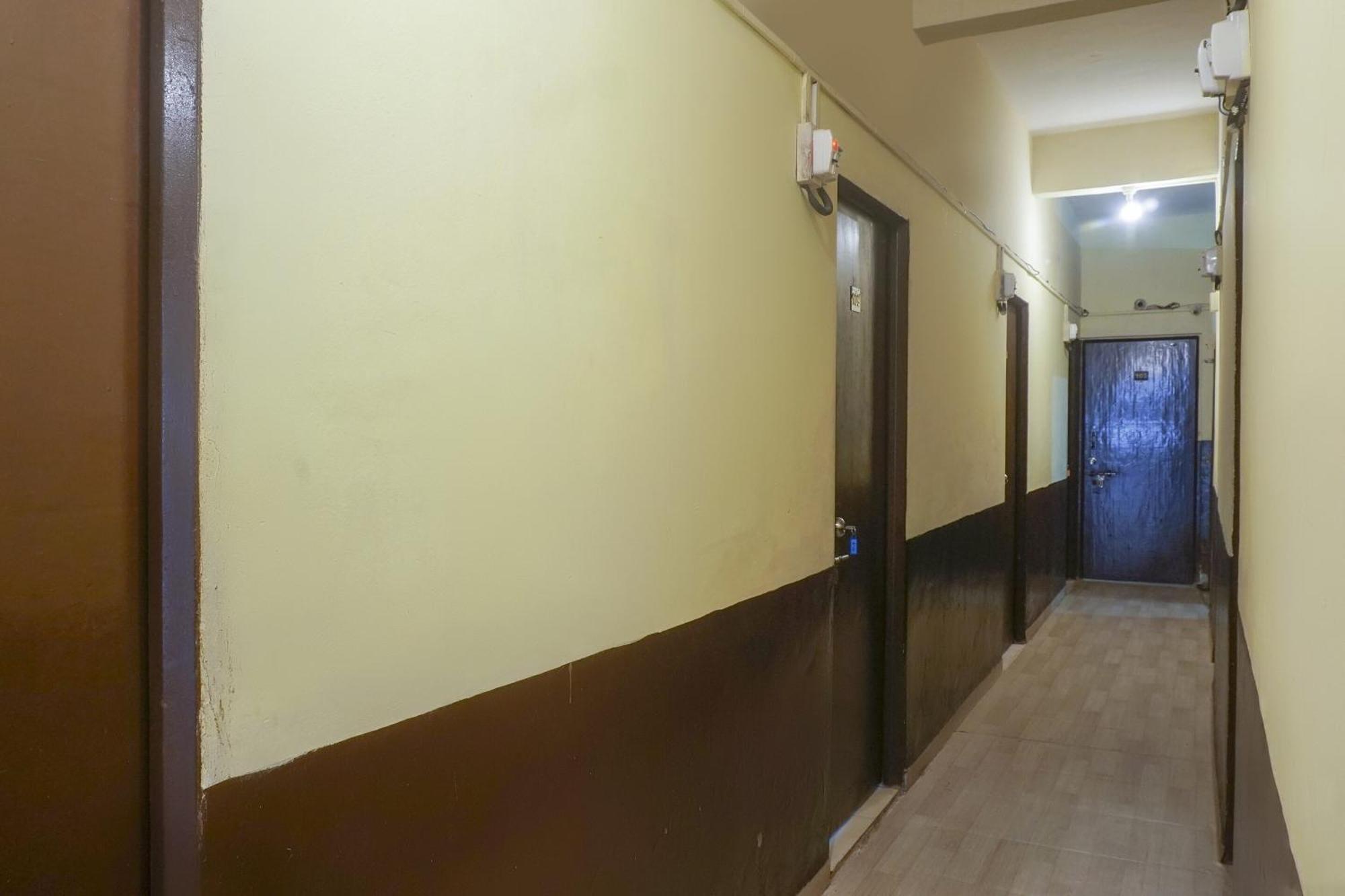 Hotel O R K Hotel Pimpri-Chinchwad Экстерьер фото