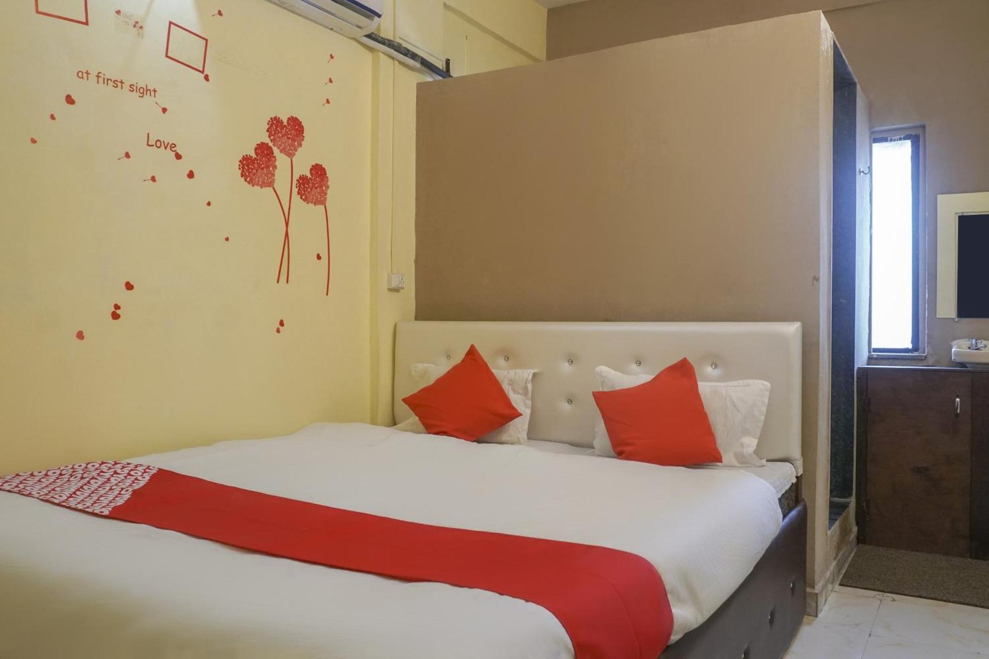 Hotel O R K Hotel Pimpri-Chinchwad Экстерьер фото